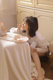 李雅在线观看